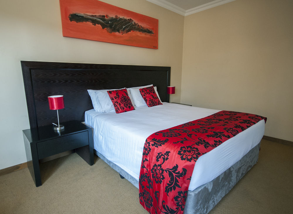 The Lakes Hotel & Conference Centre Benoni Εξωτερικό φωτογραφία